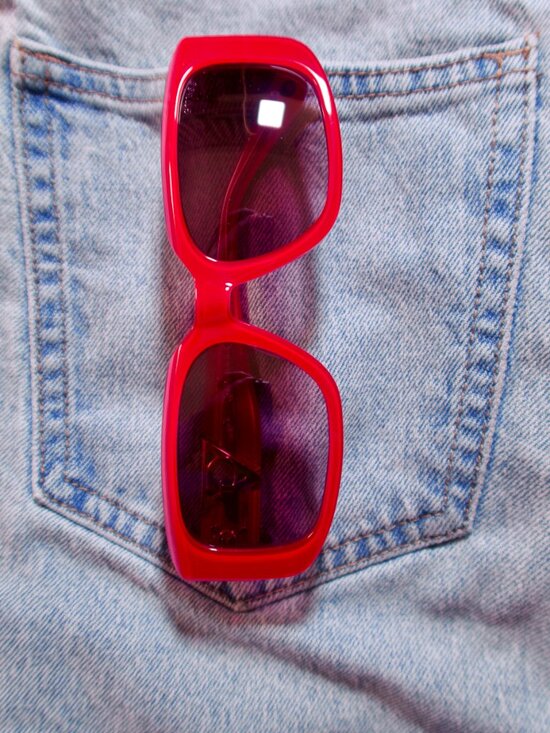 Guess Accessories - Guess Pink Sunglasses